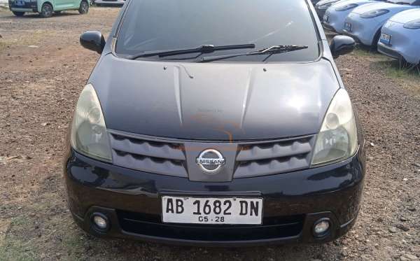 NISSAN GRAND LIVINA