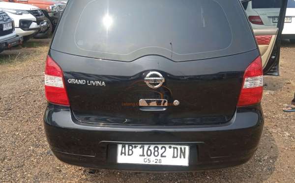 NISSAN GRAND LIVINA