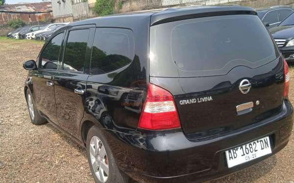 NISSAN GRAND LIVINA