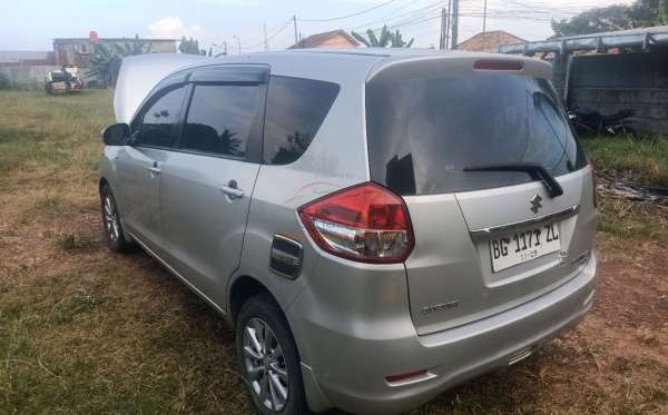 SUZUKI  ERTIGA