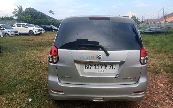 SUZUKI  ERTIGA