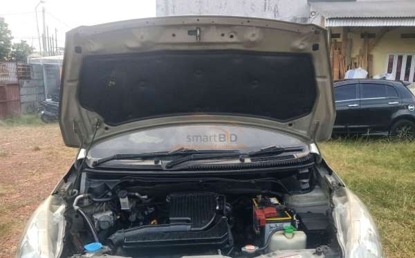 SUZUKI  ERTIGA
