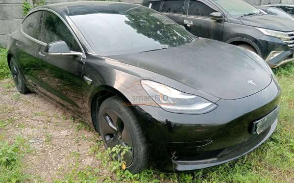 TESLA  TESLA 3