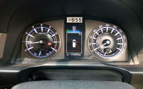 TOYOTA INNOVA 2.0 V