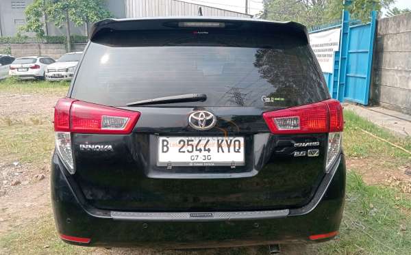 TOYOTA INNOVA 2.0 V
