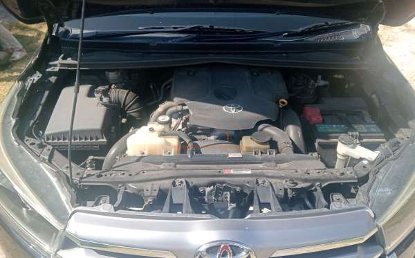 TOYOTA KIJANG INNOVA G