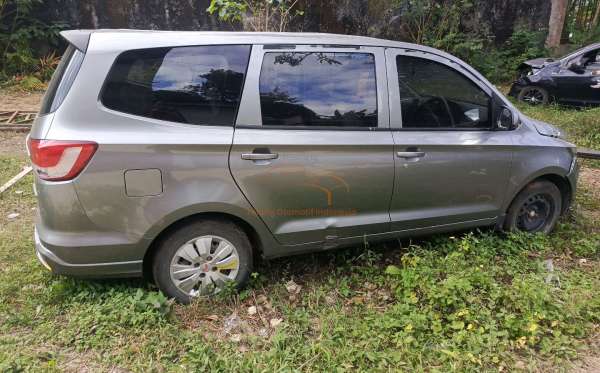 WULING  CONFERO  1.5 DB MY (4X2)