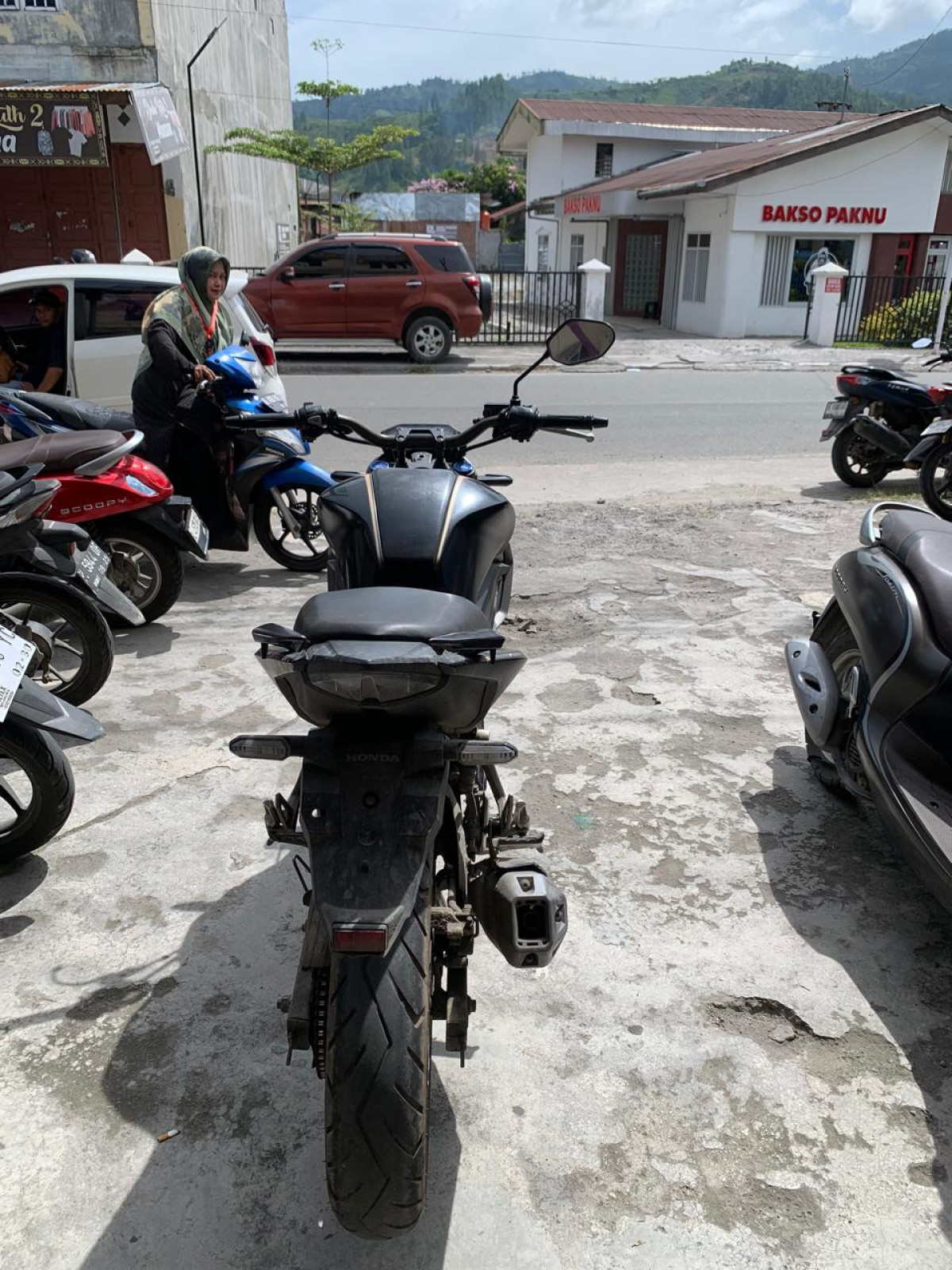 HONDA CB 150 R