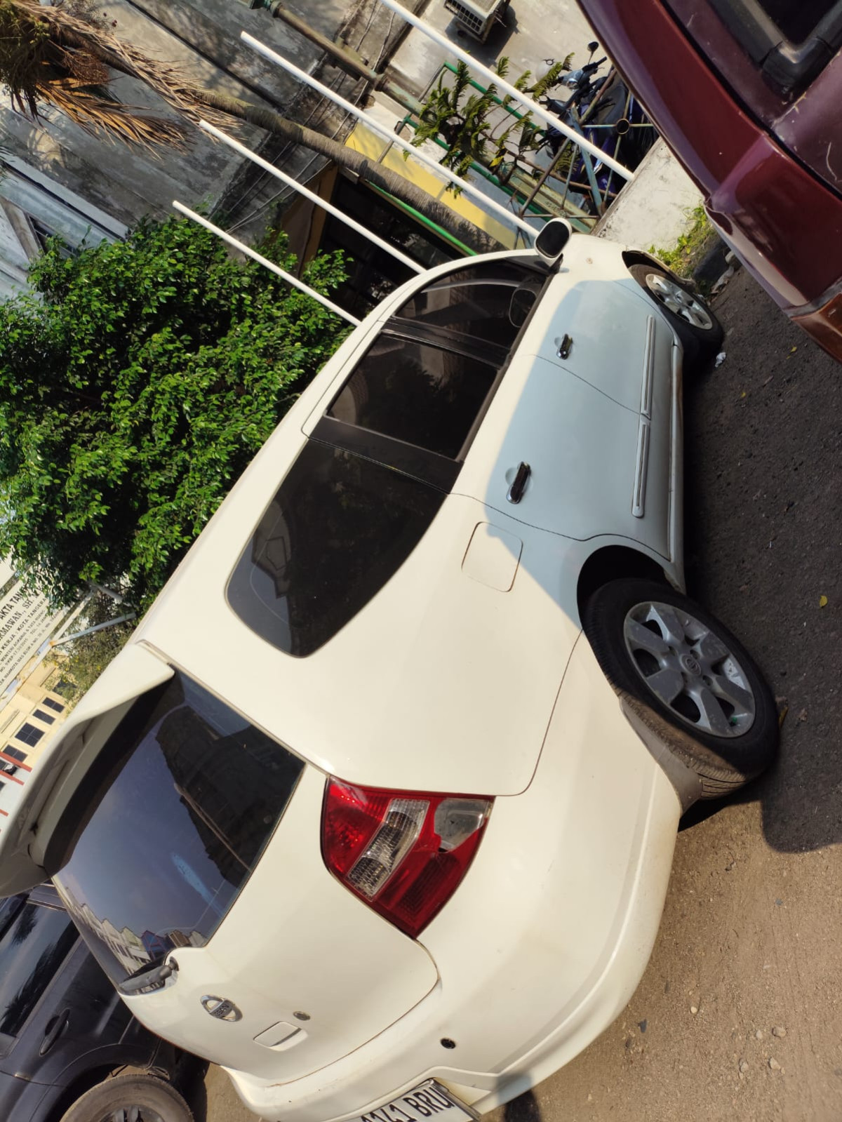 NISSAN GRAND LIVINA