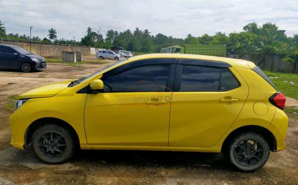 DAIHATSU AYLA 1.0 X
