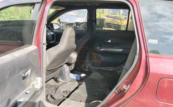 DAIHATSU  SIGRA  R