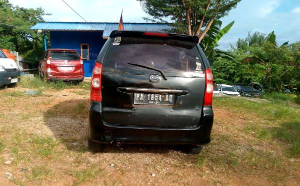 DAIHATSU  XENIA