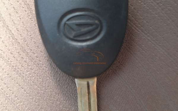 DAIHATSU XENIA