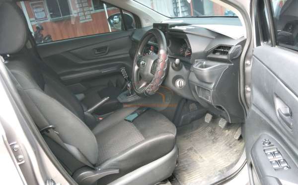 DAIHATSU XENIA