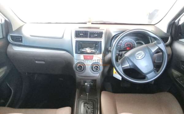DAIHATSU  XENIA  R