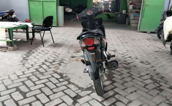 HONDA REVO FIT