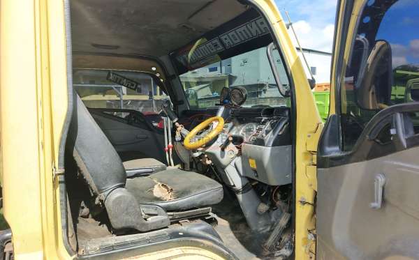 MITSUBISHI  FE SHD  (4X2) MT