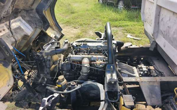 MITSUBISHI  FE SHD  (4X2) MT