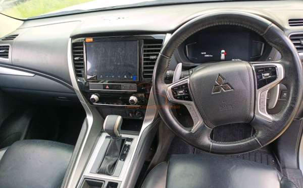MITSUBISHI PAJERO SPORT 2.4L DAKAR-L (4X2)