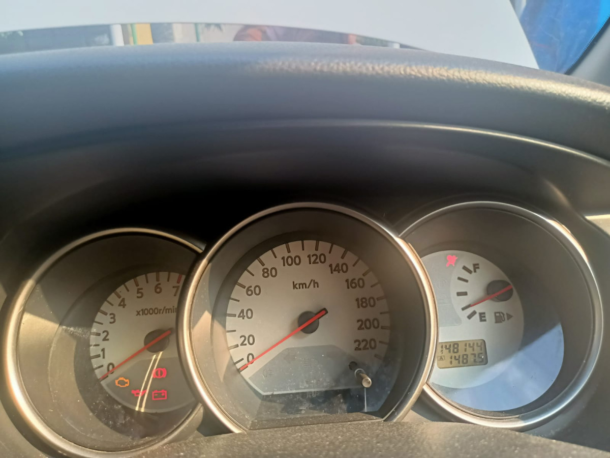 NISSAN GRAND LIVINA