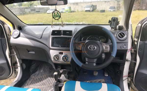 TOYOTA  AGYA  1.0 G