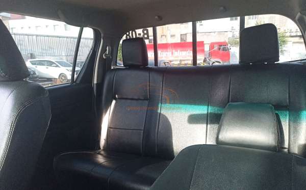 TOYOTA HILUX 2.4 E