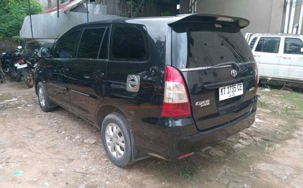 TOYOTA INNOVA G