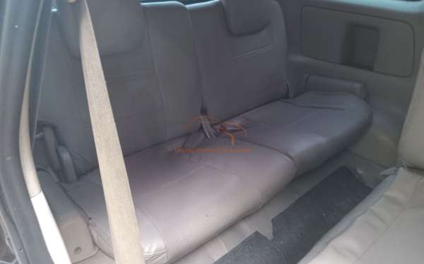 TOYOTA INNOVA G