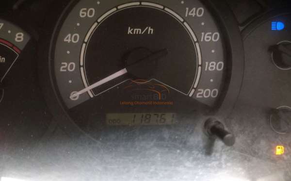 TOYOTA INNOVA G