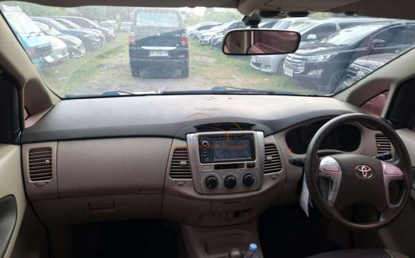 TOYOTA KIJANG INNOVA G