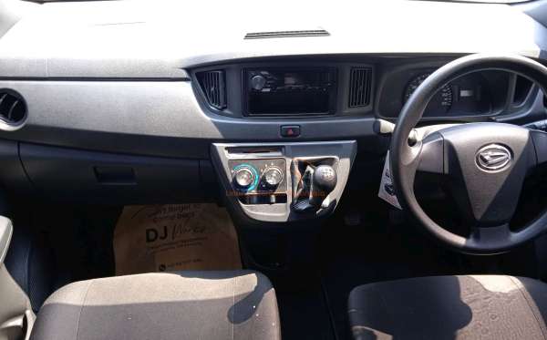 DAIHATSU SIGRA D