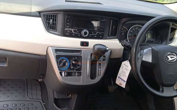 DAIHATSU SIGRA R