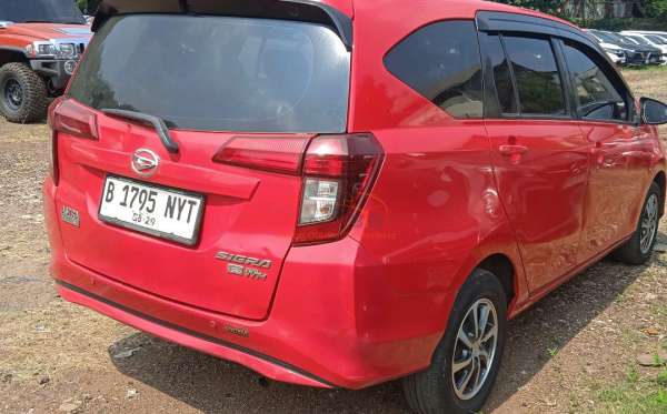 DAIHATSU SIGRA R