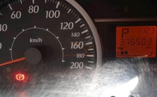 DAIHATSU SIGRA R