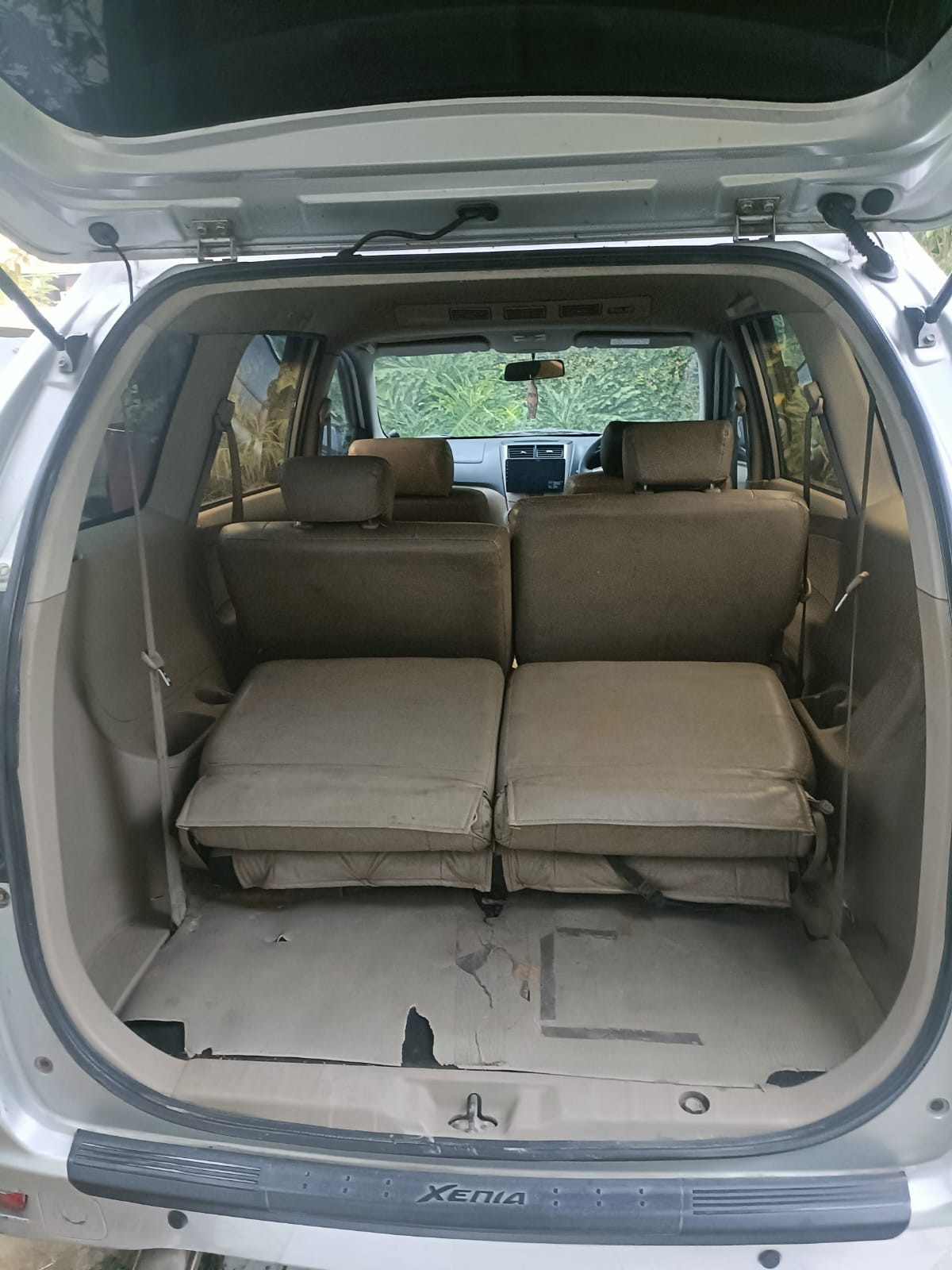 DAIHATSU XENIA