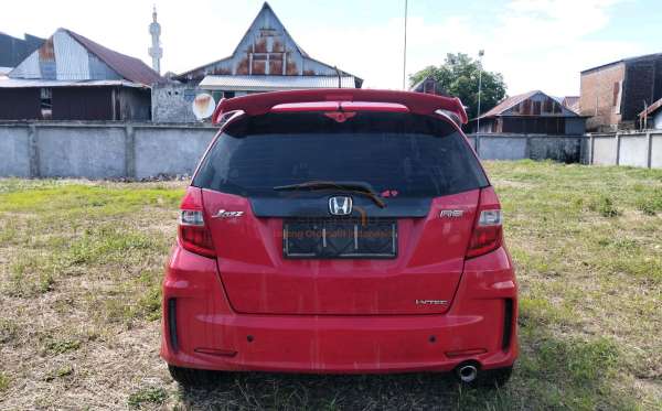HONDA JAZZ GE8 1.5 E