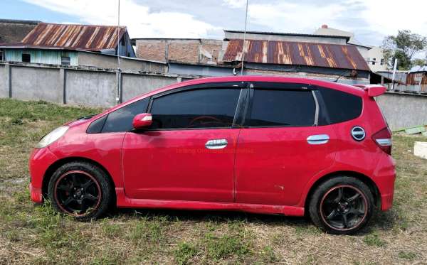 HONDA JAZZ GE8 1.5 E