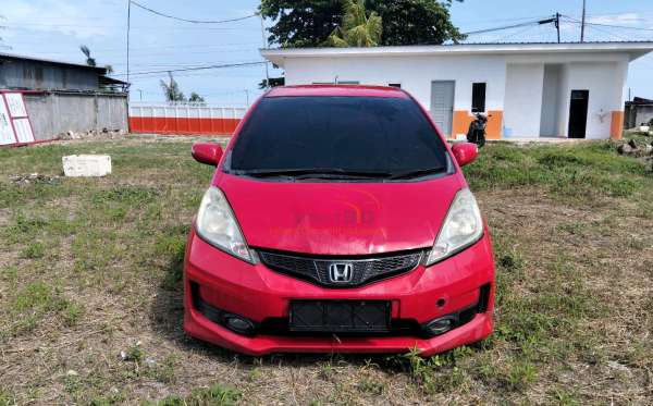 HONDA JAZZ GE8 1.5 E
