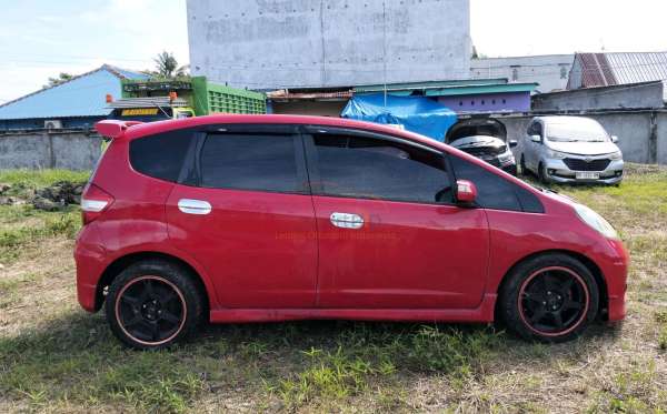 HONDA JAZZ GE8 1.5 E