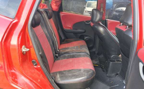 HONDA JAZZ GE8 1.5 E