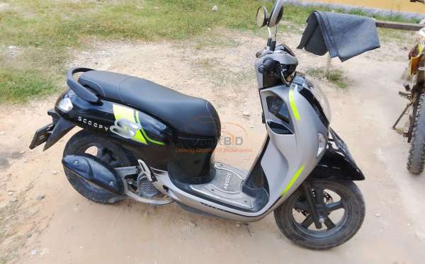 HONDA  SCOOPY