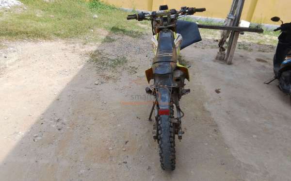 KAWASAKI KLX 150