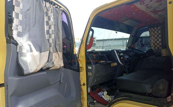 MITSUBISHI CANTER FE 75
