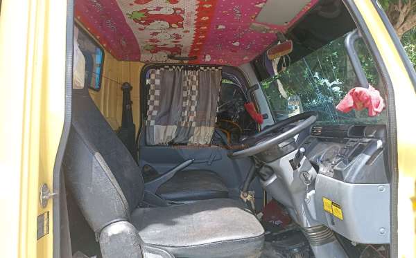 MITSUBISHI CANTER FE 75
