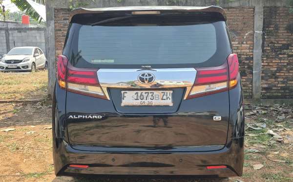TOYOTA ALPHARD 2.5 G