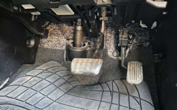 TOYOTA ALPHARD 2.5 G