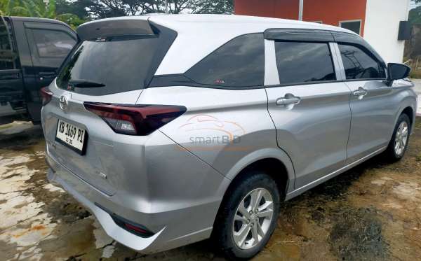 TOYOTA AVANZA