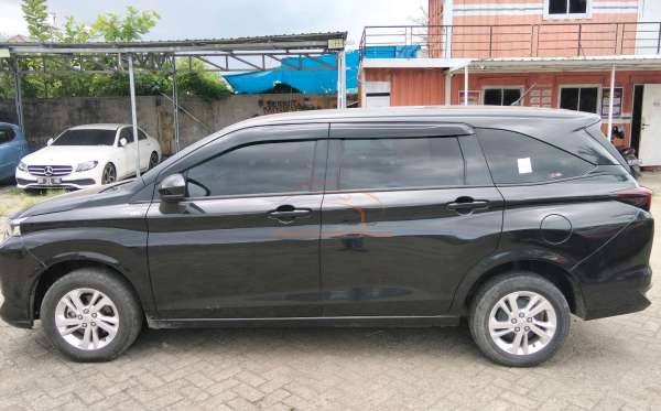 TOYOTA  AVANZA  1.3 E