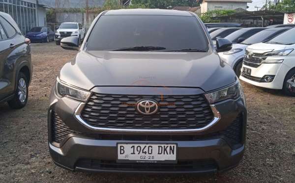 TOYOTA INNOVA ZENIX G