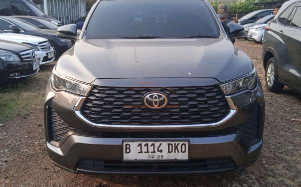 TOYOTA INNOVA ZENIX G
